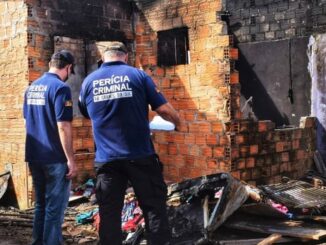 Duas crianças morrem em incêndio de casa em Canoas