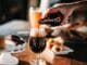 A propósito: no Dia de Combate ao Alcoolismo, como está sua relação com a bebida?