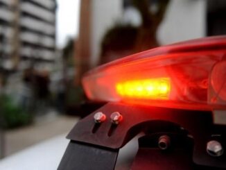 Casal é flagrado fazendo sexo dentro de lixeira de mercado em SC, diz PM