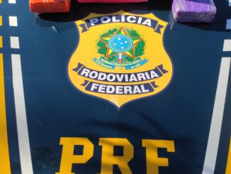 Mulher grávida é presa com mais de cinco quilos de cocaína