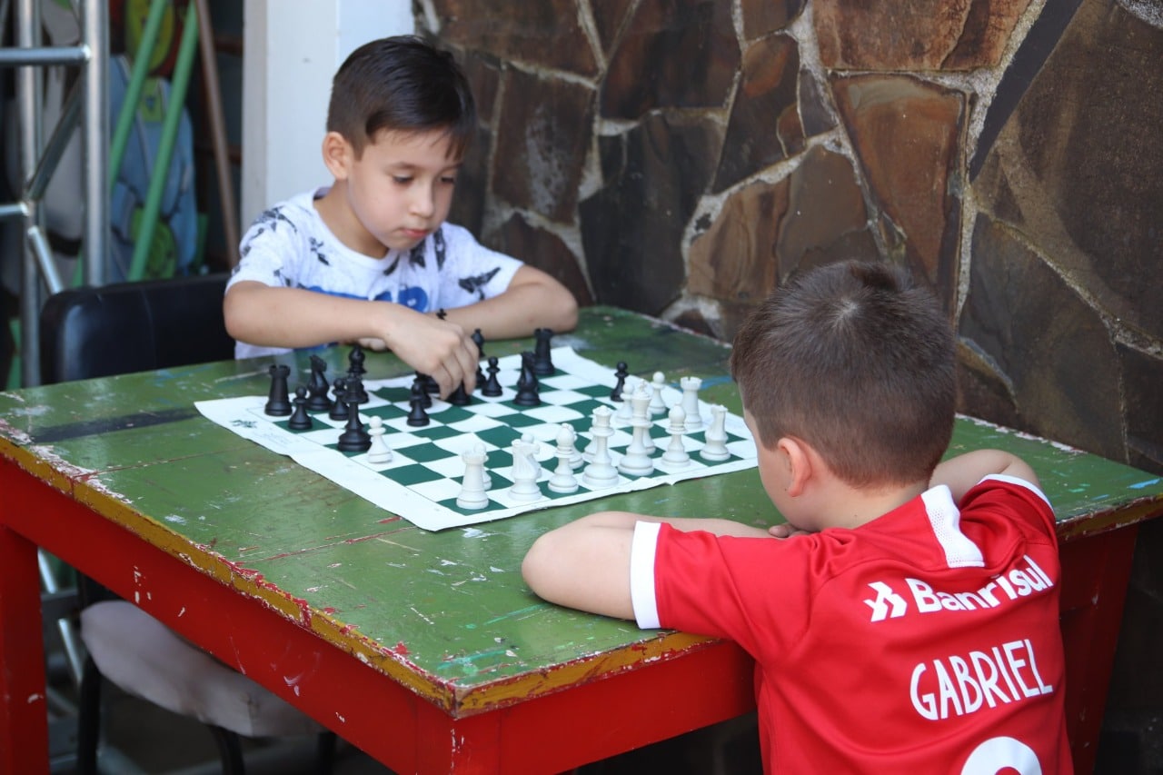 Coletivo Multicultural abre clube de Xadrez em Alegrete
