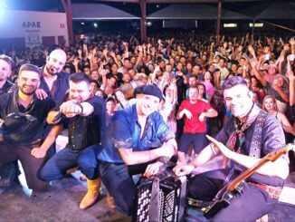 Sorriso Lindo faz show para multidão na Campereada de Alegrete
