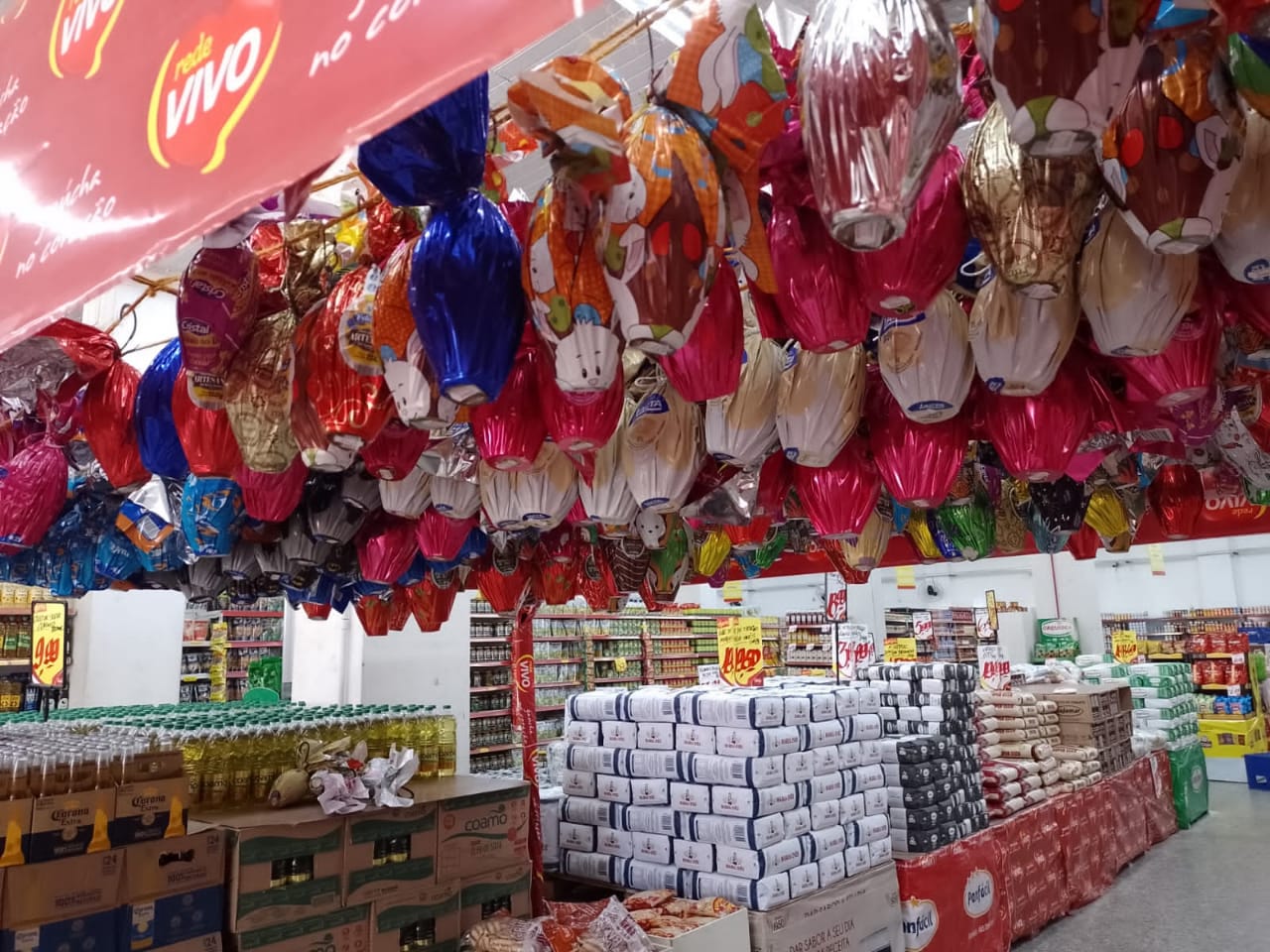 Ovos de chocolate em mercados de Alegrete