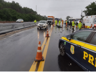 Motorista morre após se chocar contra uma carreta na BR-386, em Marques de Souza