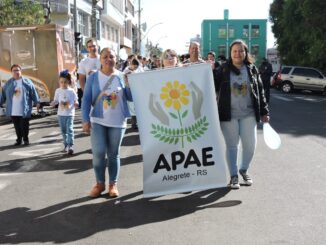 Apae realiza 1ª Caminhada pela Conscientização do Autismo em Alegrete