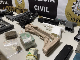 Armas