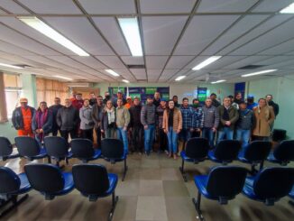 Semana do Meio Ambiente tem encontro com garis da coleta de resíduos