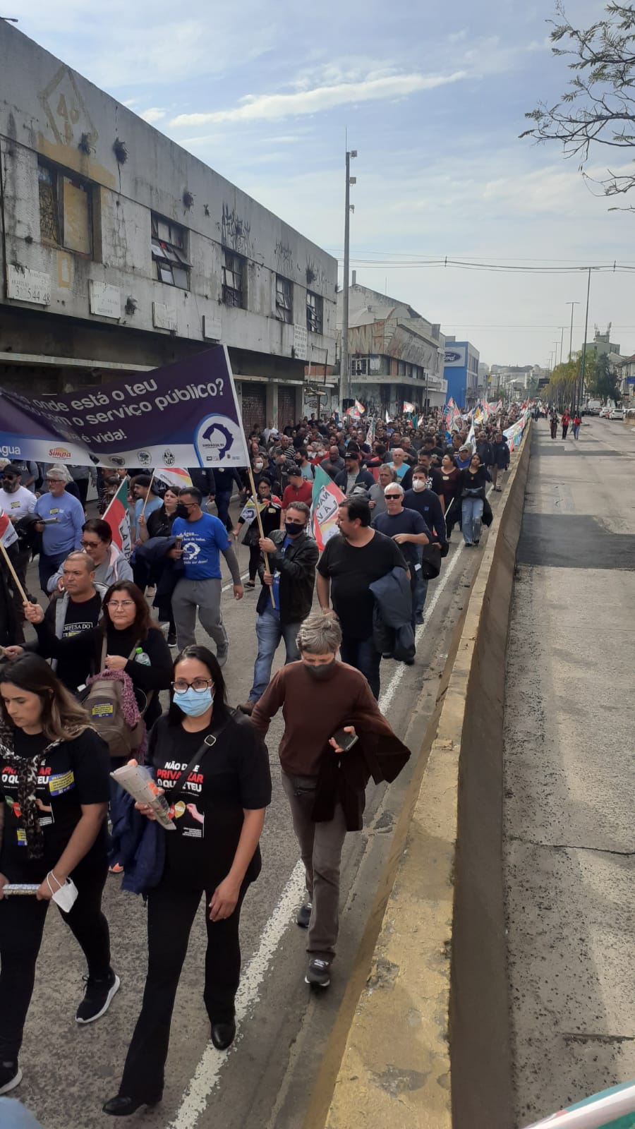 Protesto contra privatização da Corsan em Porto Alegre