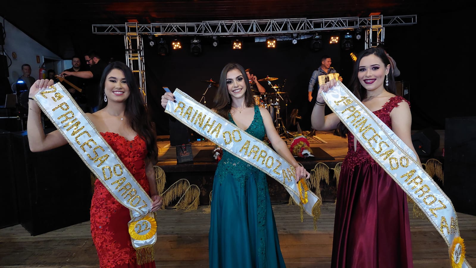 Escolha das Soberanas, baile e homenagens encerram a Semana Arrozeira em Alegrete