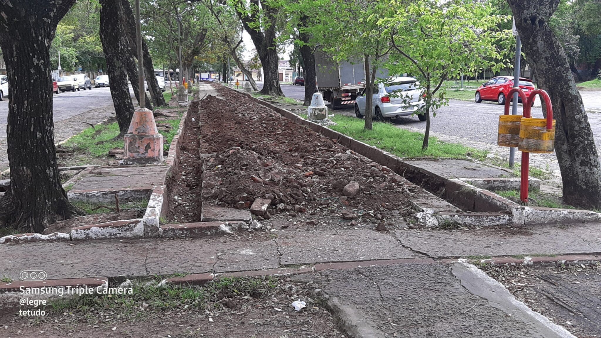 obras na Avenida Freitas Valle