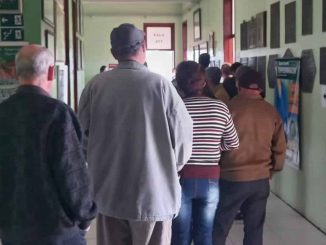 Voto de legenda cai a nível histórico e evidencia perda de espaço de partidos
