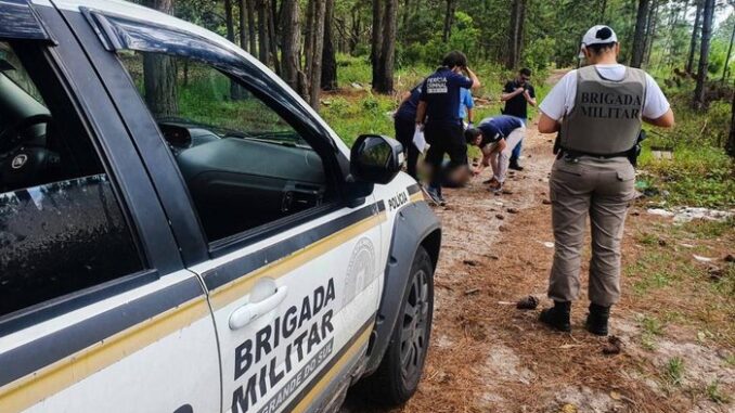 Vítima foi identificada como Pedro da Silva, 18 anos Vítima foi identificada como Pedro da Silva, 18 anos