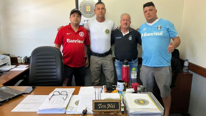 Brigada Militar orienta torcedores em relação à segurança no Grenal deste domingo no Efipan Brigada Militar orienta torcedores em relação à segurança no Grenal deste domingo no Efipan