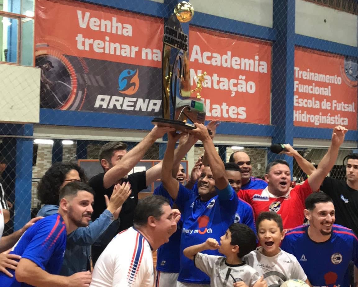 É campeã!! Engenharia vence por pênaltis no futsal e a torcida vai ao  delírio